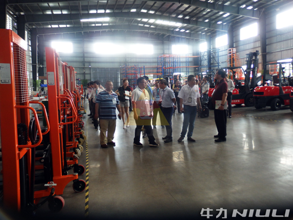 香港商會訪問團(tuán)蒞臨牛力開展經(jīng)貿(mào)考察活動